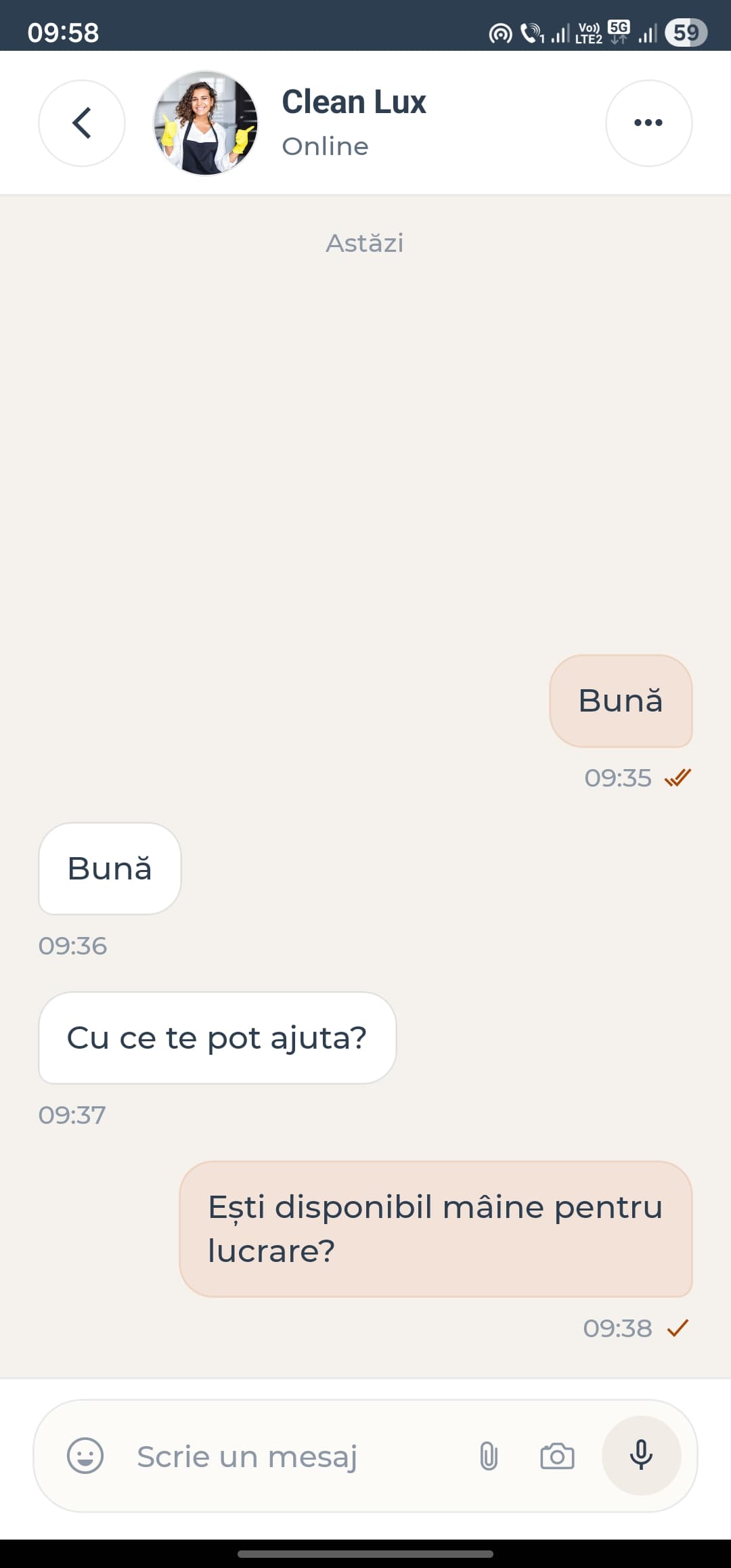 Ecran de chat între utilizator și prestator